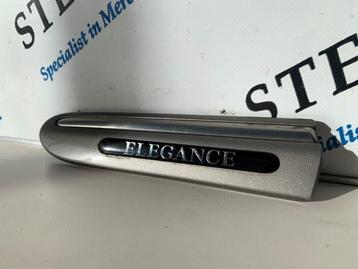 Sierstrip van een Mercedes C-Klasse beschikbaar voor biedingen