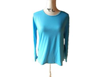 (141) - tee shirt femme t.40 bleue beschikbaar voor biedingen