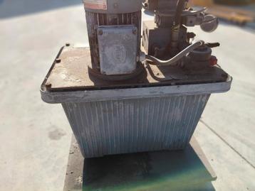 hydraulische pomp 220v beschikbaar voor biedingen