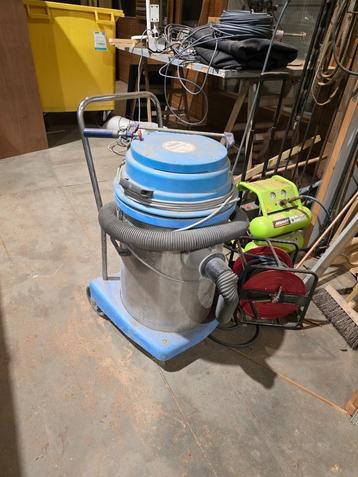 industriele stofzuiger beschikbaar voor biedingen