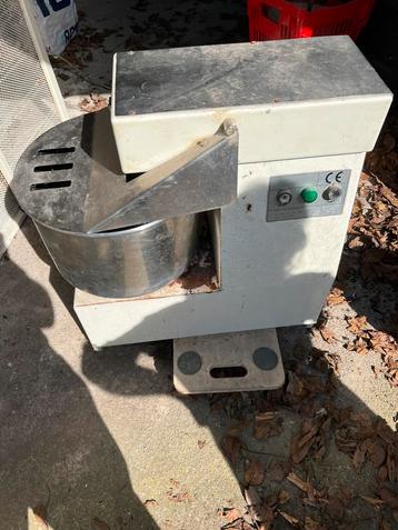 Deegmenger of kneed machine, Enlèvement