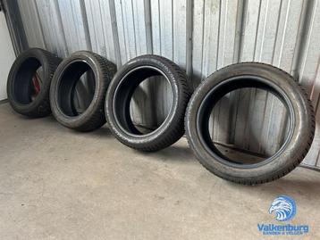 9-10mm! Winterbanden 215/50R18 Dunlop Winter Sport 5 beschikbaar voor biedingen