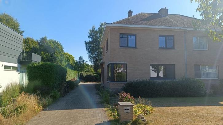 Huis te koop- Hasselt, Immo, Huizen en Appartementen te koop, Hasselt, 200 tot 500 m², Twee onder één kap, Verkoop zonder makelaar