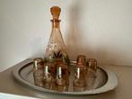 Set van karaf met 6 miniglaasjes in roze glas, Antiquités & Art, Antiquités | Verre & Cristal, Enlèvement
