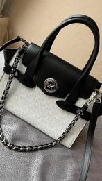Sac Michael Kors (Carmen Small) Noir et Blanc, Handtassen en Accessoires, Tassen | Damestassen, Ophalen, Zo goed als nieuw, Wit