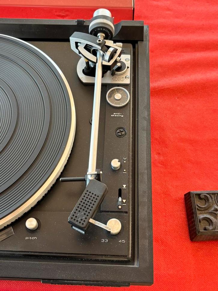 Dual 704 directdrive platenspeler met shure v15 type 3, TV, Hi-fi & Vidéo, Tourne-disques, Utilisé, Tourne-disque, Dual, Réglage pitch