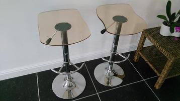 2 Vintage barkrukken met zitting plexi beschikbaar voor biedingen
