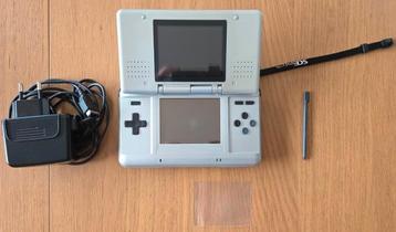 Nintendo DS + 3 games – Compleet en in topstaat! beschikbaar voor biedingen
