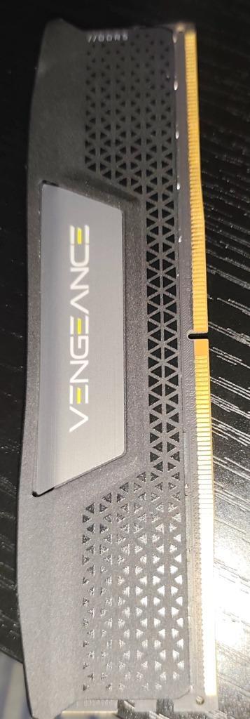 CORSAIRE VENGEANCE DDR 5 AMD compatible INTEL, Computers en Software, RAM geheugen, Zo goed als nieuw, Desktop, 64 GB, DDR5, Ophalen