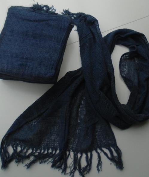 SJAAL NET DONKER BLAUW NIEUW, Kleding | Dames, Mutsen, Sjaals en Handschoenen, Nieuw, Sjaal, Ophalen of Verzenden