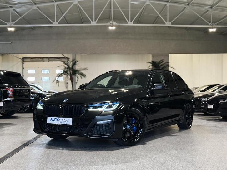 BMW 530e xDrive Touring M-Sport PRO Saffierzwart - Garantie, Auto's, BMW, Bedrijf, Te koop, 5 Reeks, Achteruitrijcamera, Adaptieve lichten