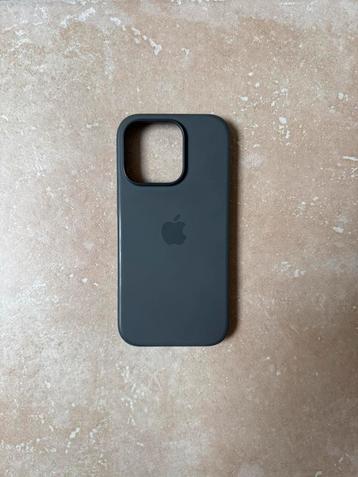 Coque Iphone 16 pro - silicone case beschikbaar voor biedingen