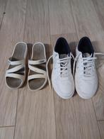Witte sportschoenen en badslippers in maat 39, Ophalen, Gebruikt, Jongen of Meisje, Sportschoenen