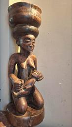 Statue maternité Congo- Chokwe.( souvenir colonial), Enlèvement ou Envoi
