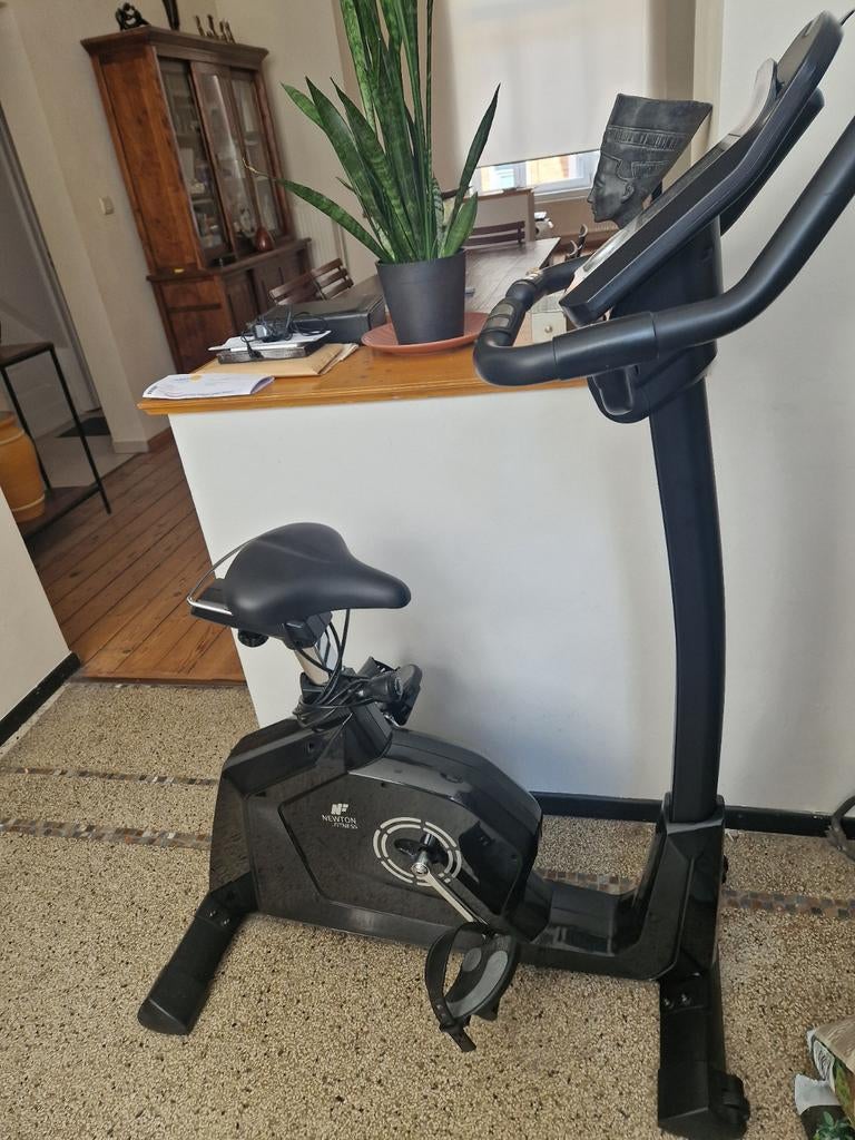 Vélo d'intérieur Newton Fitness Jamais utilisé, Enlèvement, Comme neuf, Vélo d'appartement