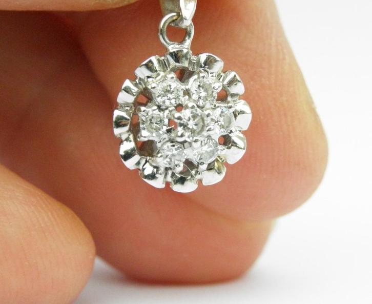 18K gouden kettinghanger met mooie Briljanten, Handtassen en Accessoires, Kettinghangers, Zo goed als nieuw, Goud, Wit, Bloem of Plant