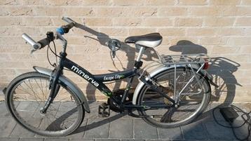 Minerva jongensfiets zeer goede staat. 6 versnellingen  beschikbaar voor biedingen