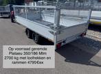 Verschillende geremde aanhangwagen op voorraad, Ophalen