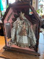 O.L.Vrouw met kindje Jezus in houten stolp, Antiek en Kunst, Antiek | Religieuze voorwerpen, Ophalen