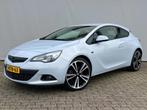 Opel Astra GTC 1.4 Turbo Sport+ NL Auto! (bj 2013), Auto's, Gebruikt, Zwart, 4 cilinders, 700 kg