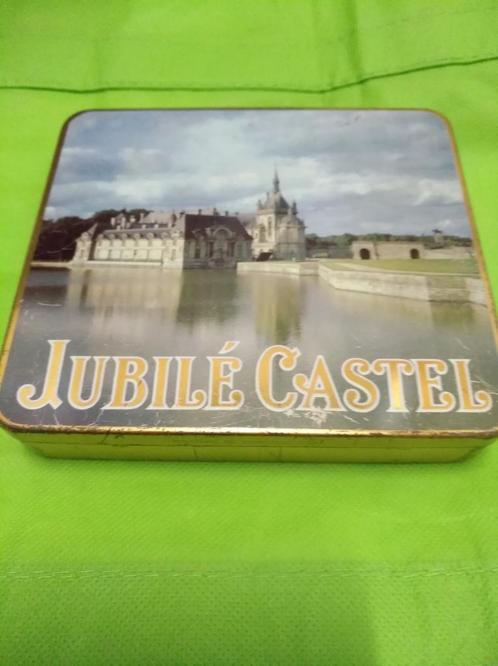 Doos "Castel Jubilee" verschillende kastelen/Victorine zeilb, Verzamelen, Blikken, Gebruikt, Overige, Overige merken, Ophalen of Verzenden