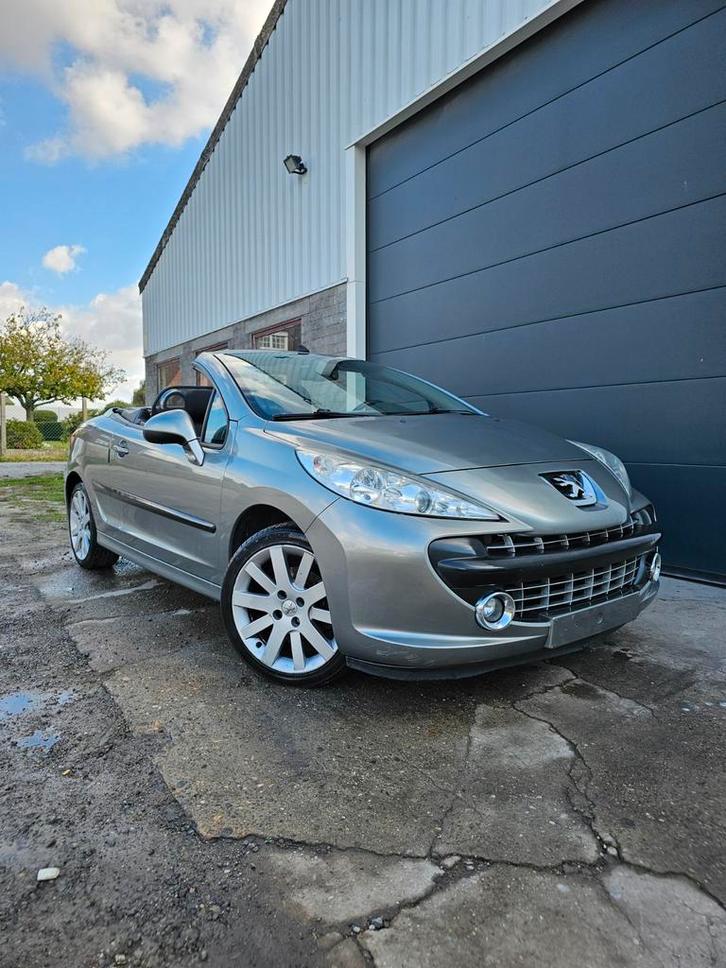 Peugeot 207cc, Auto's, Peugeot, Particulier, Benzine, Onderhoudsboekje, Ophalen of Verzenden