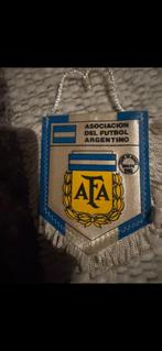 GEZOCHT voetbal vaantjes mbt Diego Maradona, Verzenden, Zo goed als nieuw, Vaantje of Sjaal