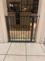 zwart kinderhekje van sterke kwaliteit., Ophalen, Gebruikt, Aluminium, 115 cm of meer