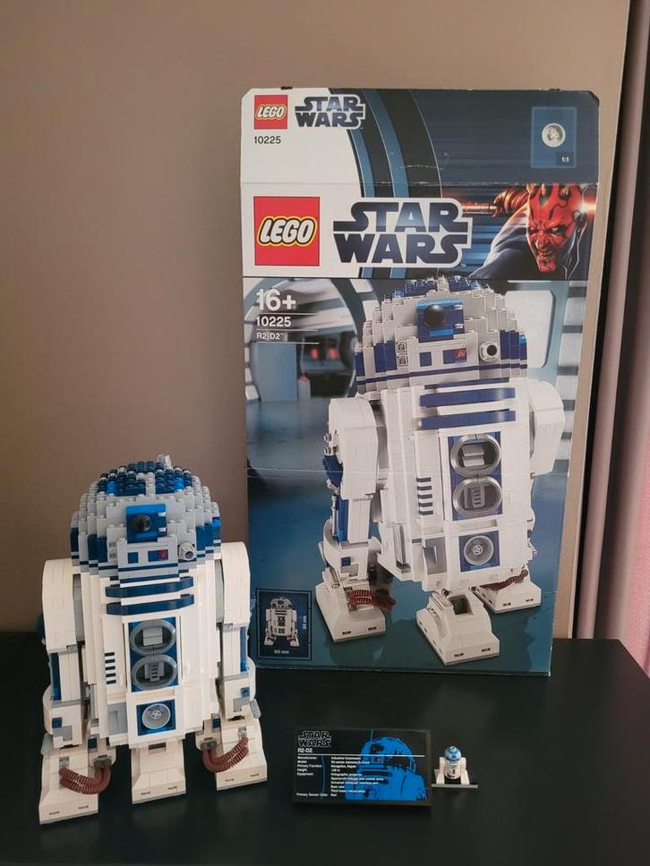 Lego 10225 Star Wars UCS R2D2, Kinderen en Baby's, Speelgoed | Duplo en Lego, Zo goed als nieuw, Lego, Complete set, Ophalen of Verzenden