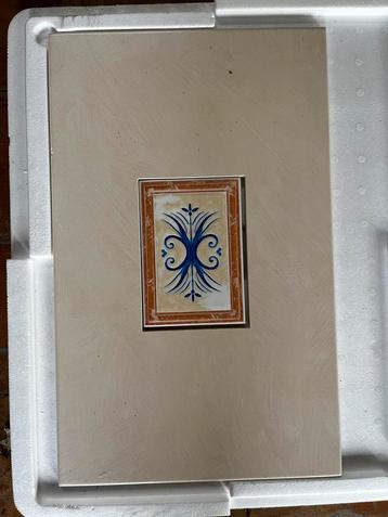 Faience tegels met motief beschikbaar voor biedingen