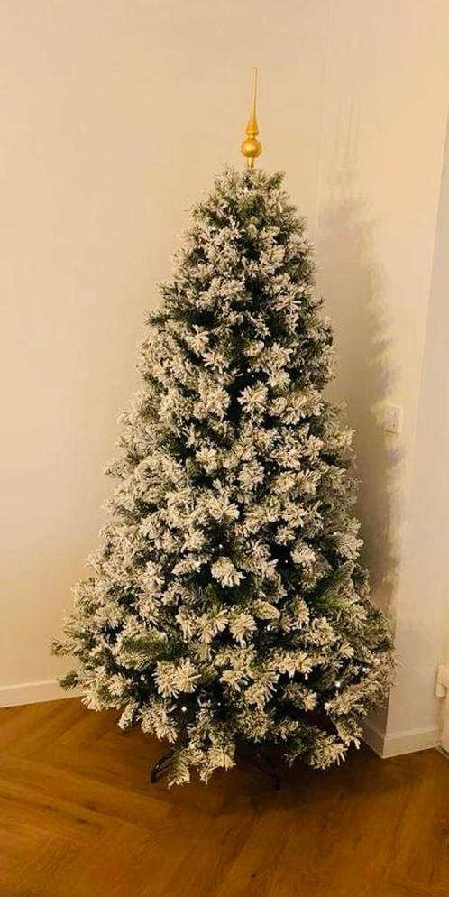 Mooi versierde valse kerstboom, Diversen, Kerst, Zo goed als nieuw, Ophalen