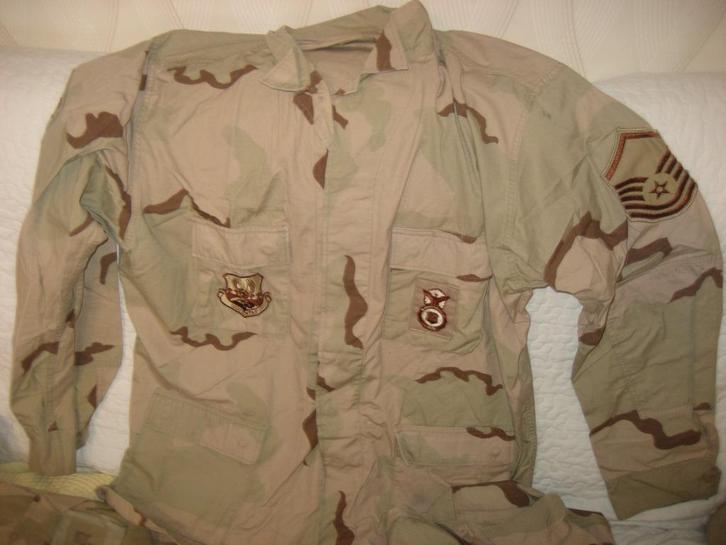 Hemdvest woestijnkleur - US ARMY, Verzamelen, Militaria | Algemeen, Luchtmacht, Kleding of Schoenen, Ophalen of Verzenden