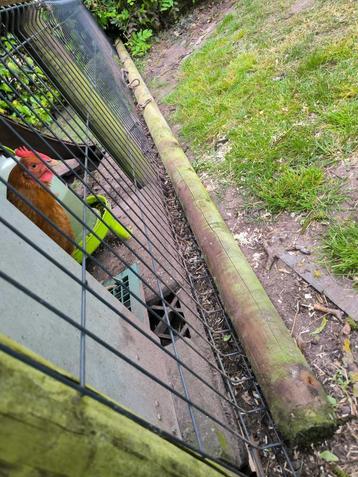 Houten balk voor schommel met 3 speeltoestellen beschikbaar voor biedingen