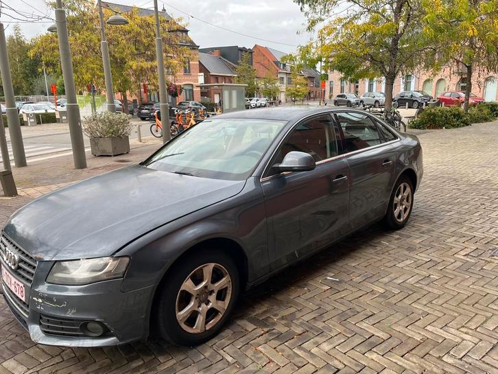 Audi A4 1.8 tfsi voor hersteller of export, Auto's, Audi, Particulier, A4, Benzine, Euro 5, Ophalen