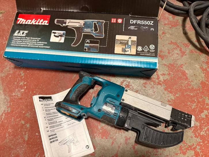 Makita DFR550Z 18V schroefautomaat: gyproc + 7000 SCHROEVEN!, Bricolage & Construction, Outillage | Foreuses, Utilisé, Foreuse et Perceuse