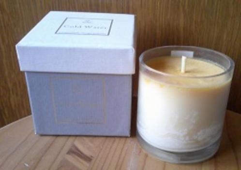bougie J-Line NEUVE Gold Water dans sa boite cadeau 9€, Huis en Inrichting, Woonaccessoires | Kandelaars en Kaarsen, Nieuw, Kaars