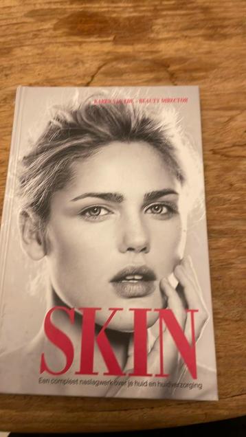Karen van Ede - Skin beschikbaar voor biedingen