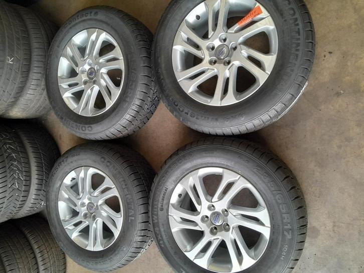 Originale VOLVO winterset 17 inch velgen met winterbanden, Auto-onderdelen, Banden en Velgen, Band(en), Winterbanden, 17 inch