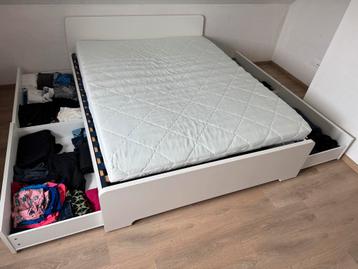Wit 2-persoons bed scandinavisch design Ikea Askvoll 160x200 beschikbaar voor biedingen