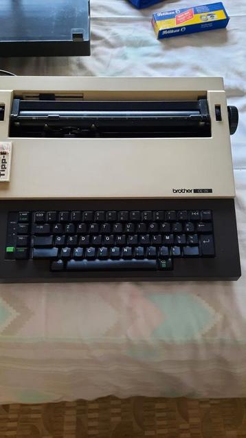 Typemachine brother ce25, Enlèvement, Comme neuf