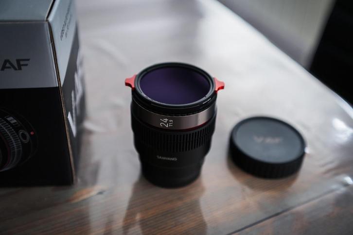 SAMYANG V-AF 24mm T1.9 FE voor Sony E, Audio, Tv en Foto, Foto | Lenzen en Objectieven, Zo goed als nieuw, Ophalen of Verzenden