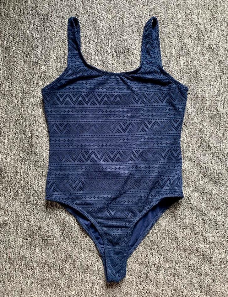 Maillot femme avec dos nu taille s / m, Kleding | Dames, Badmode en Zwemkleding, Nieuw, Badpak, Blauw