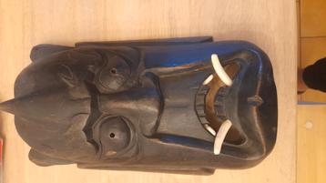 Afrikaans masker beschikbaar voor biedingen