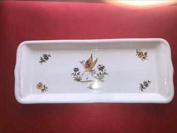Taart met Moustier-schotel beschikbaar voor biedingen