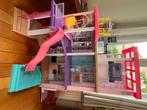 Barbie dreamhouse, gemeubeld., Kinderen en Baby's, Speelgoed | Poppenhuizen, Ophalen, Zo goed als nieuw, Poppenhuis