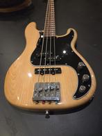 Fender Precision hot rod, Muziek en Instrumenten, Snaarinstrumenten | Gitaren | Bas, Ophalen of Verzenden, Zo goed als nieuw