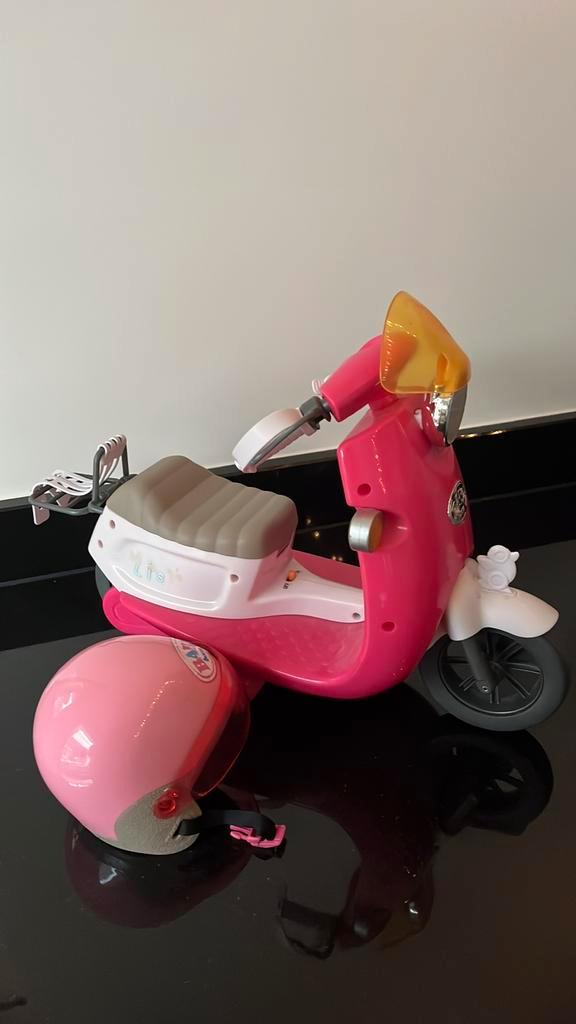 Scooter Baby born, Enfants & Bébés, Jouets | Extérieur | Véhicules à batterie, Comme neuf, Enlèvement