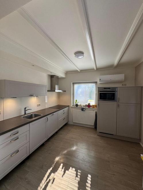 Nette Rechte Keuken + Wandkast + Apparatuur + GEDEMONTEERD, Huis en Inrichting, Keuken | Complete keukens, Enkelwandige keuken