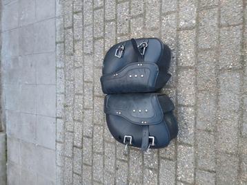 Moto tassen  beschikbaar voor biedingen