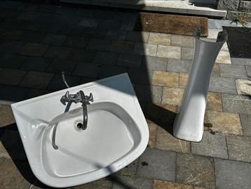 Evier et bidet beschikbaar voor biedingen
